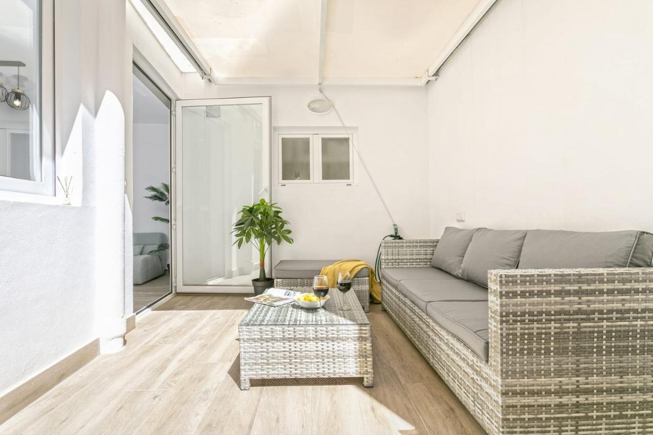 Precioso Apartamento Con Patio Malaga Bagian luar foto